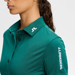J.Lindeberg 女式 Tour Tech 高尔夫 Polo 衫 - 森林生物群落
